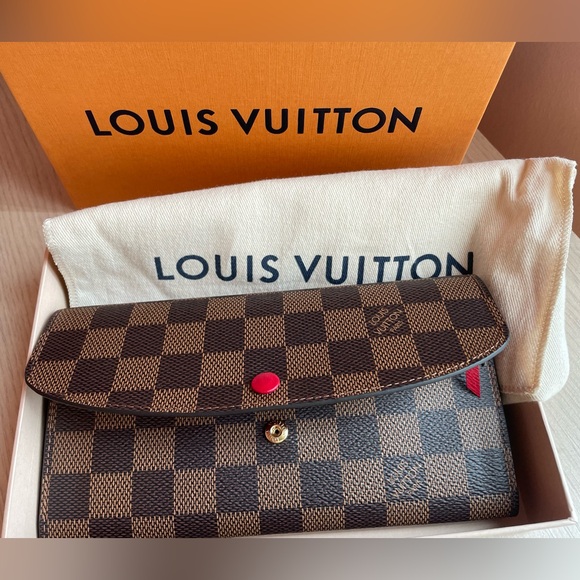Authentic Louis Vuitton Emilie wallet - Picture 8 of 8